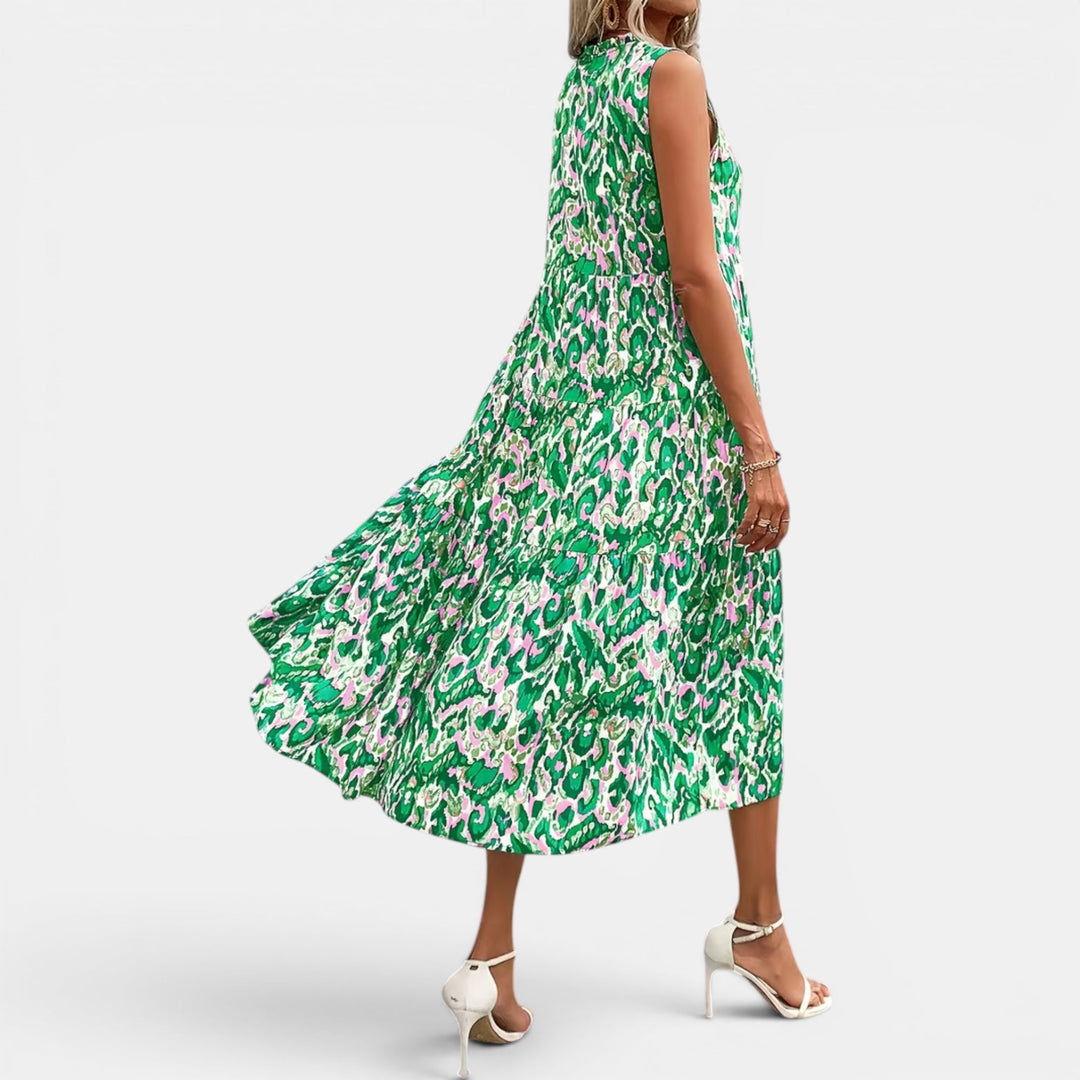 Women's elegant casual summer dress, flowing sleeveless boho midi style for any occasion.