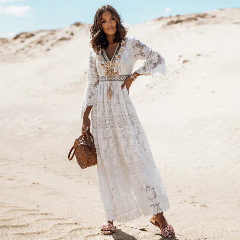 Stylish women's long sleeve flowy maxi dress in boho style. Comfortable and elegant for summer casual wear.