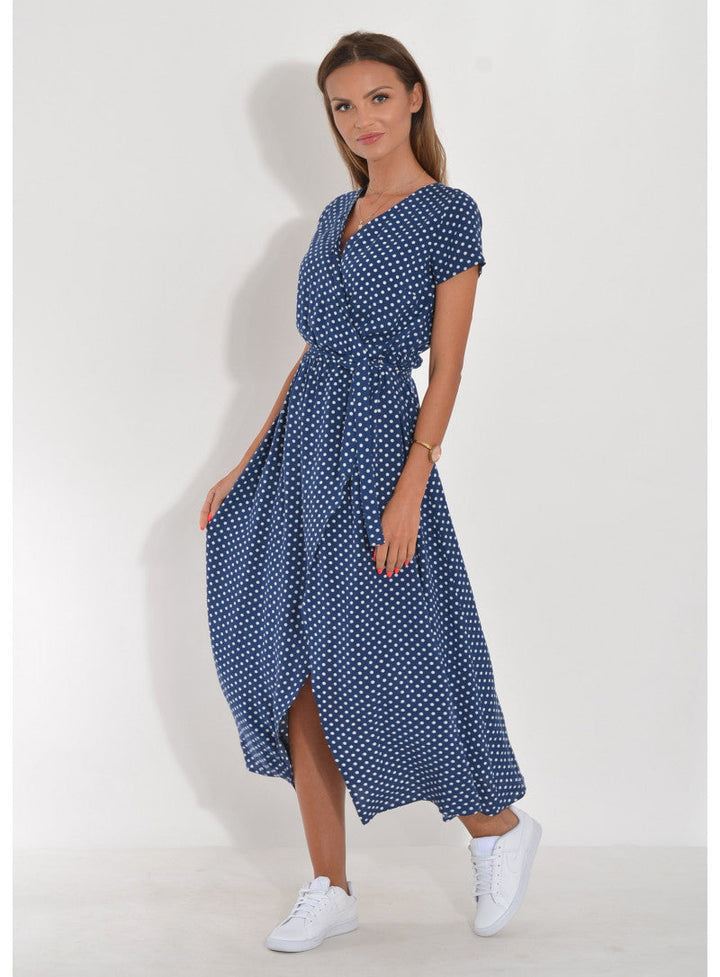 Elegant women's printed maxi dress, ideal for a stylish vacation, holiday, or special spring/summer event.