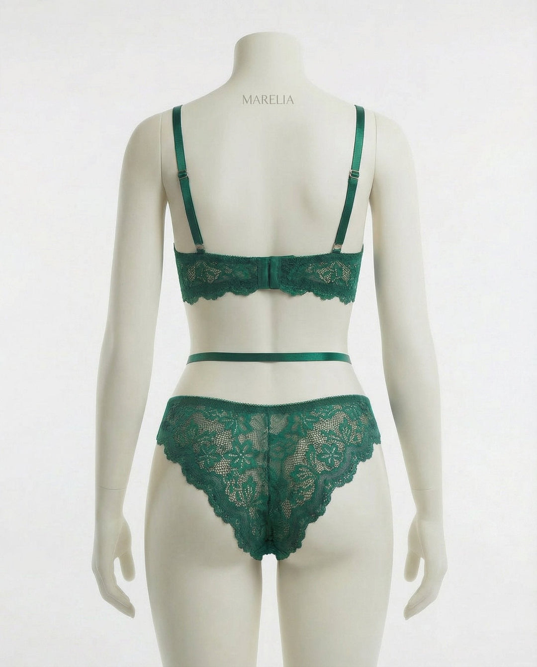 Adjustable fit women's suspender lingerie set, 4-piece, includes underwire bra & elegant garters.