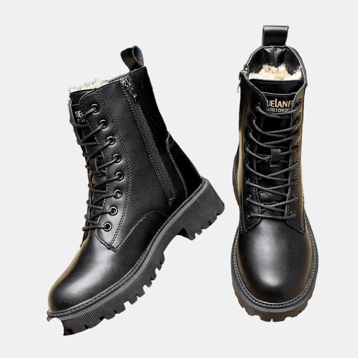Warm & comfy women's winter ankle boots, fur-lined lace-up style with durable sole for cold weather.