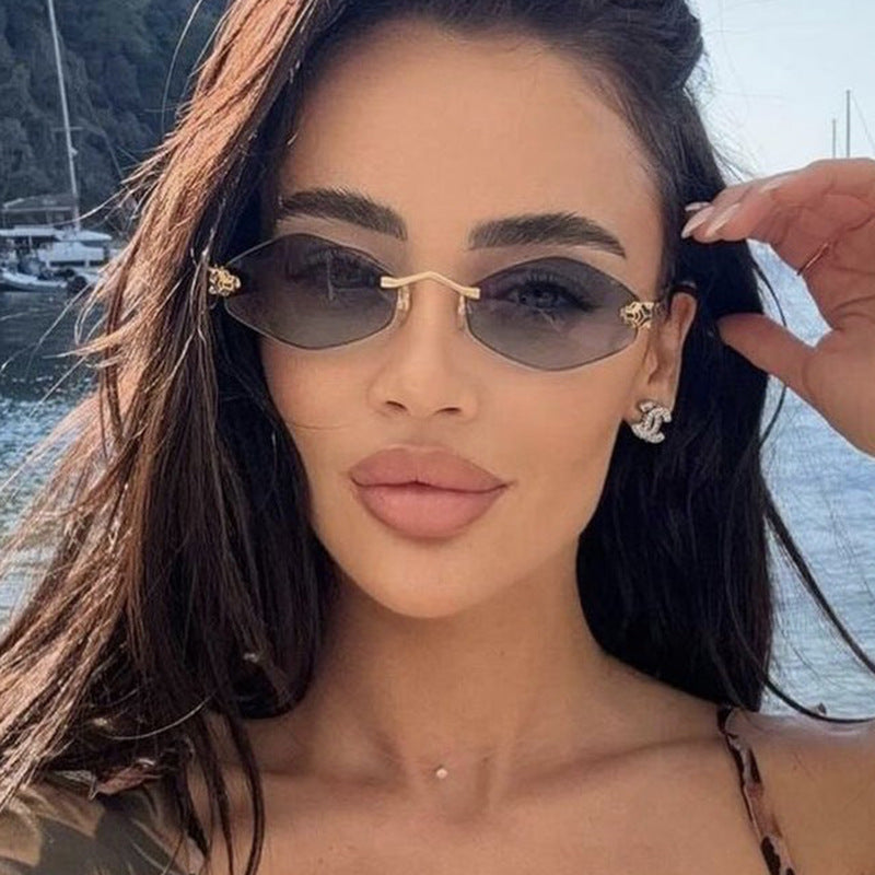 Unique geometric double frame sunglasses for women. Essential UV sun protection and outdoor fashion eyewear.