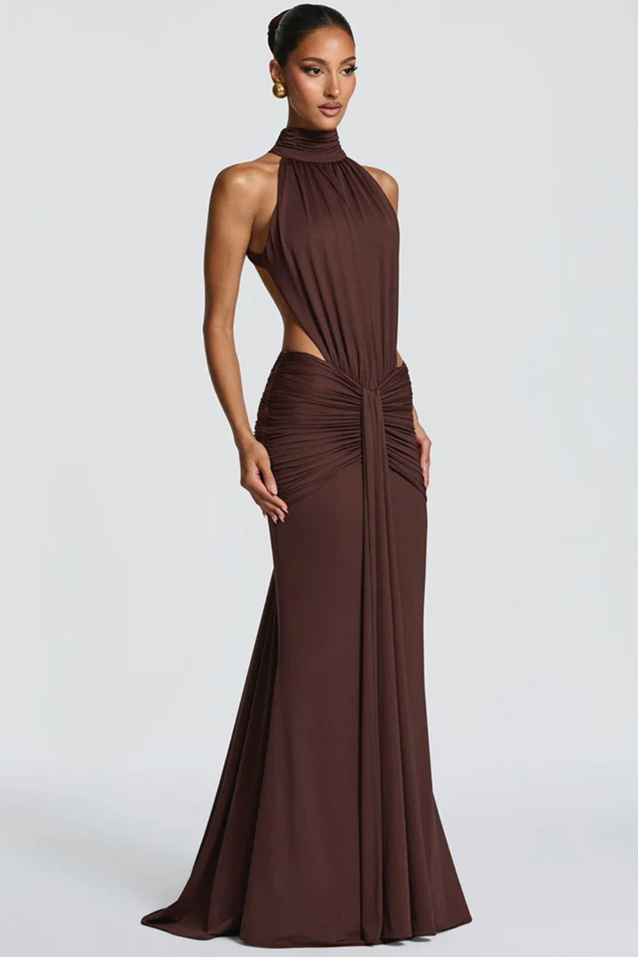 Chic women's bodycon maxi dress with halter neck & ruched details, perfect for a party.