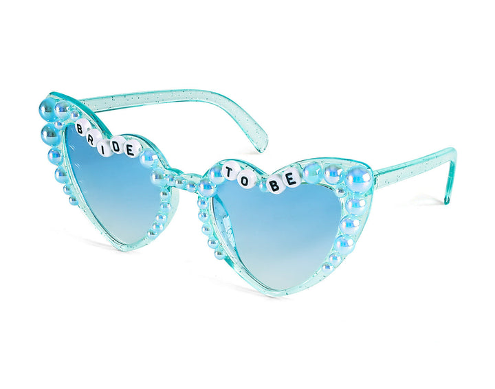 Everyday fashion heart sunglasses for women, offering UV protection and a unique party style.