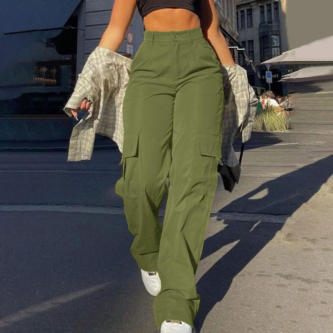 Comfortable women's multi-pocket cargo pants, high-waisted and relaxed for versatile style.