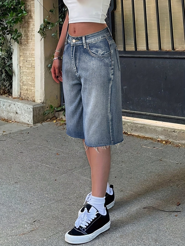 Stylish women's wide leg jorts; high waist, knee length, ideal for relaxed summer fashion & streetwear.