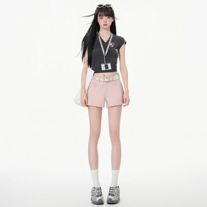 Trendy women's high waist shorts with pockets. Versatile & flattering for summer casual, beach, or fashion outfits.