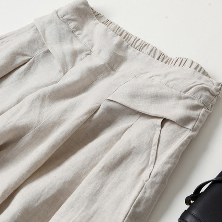Casual yet elegant women's high-waist wide-leg trousers, perfect for daily fashion.