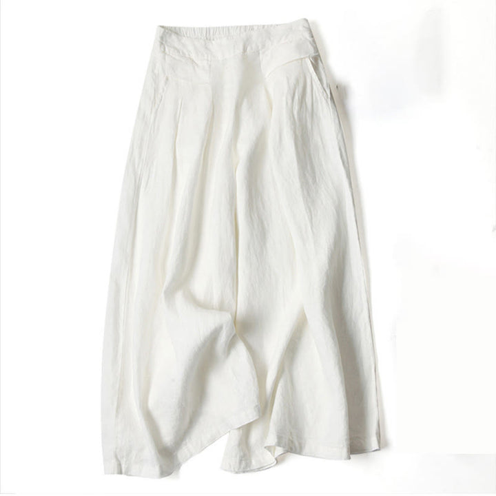 Versatile women's pleat front high-waist wide-leg pants, for an effortlessly chic outfit.