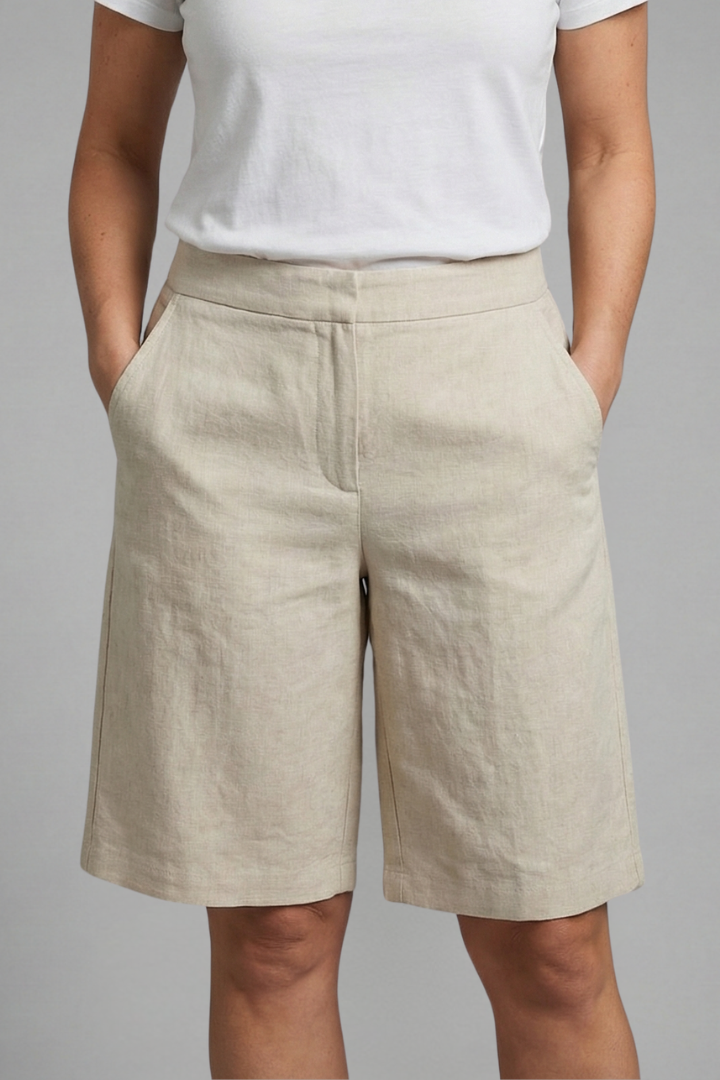 Women's high-waisted tailored shorts, relaxed fit for summer casual wear. Comfortable & chic everyday style.