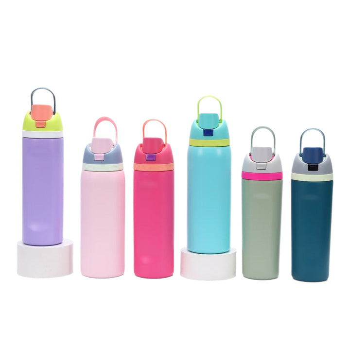 Hydrate in style with this women's leak-proof insulated water bottle. Perfect for daily travel needs.