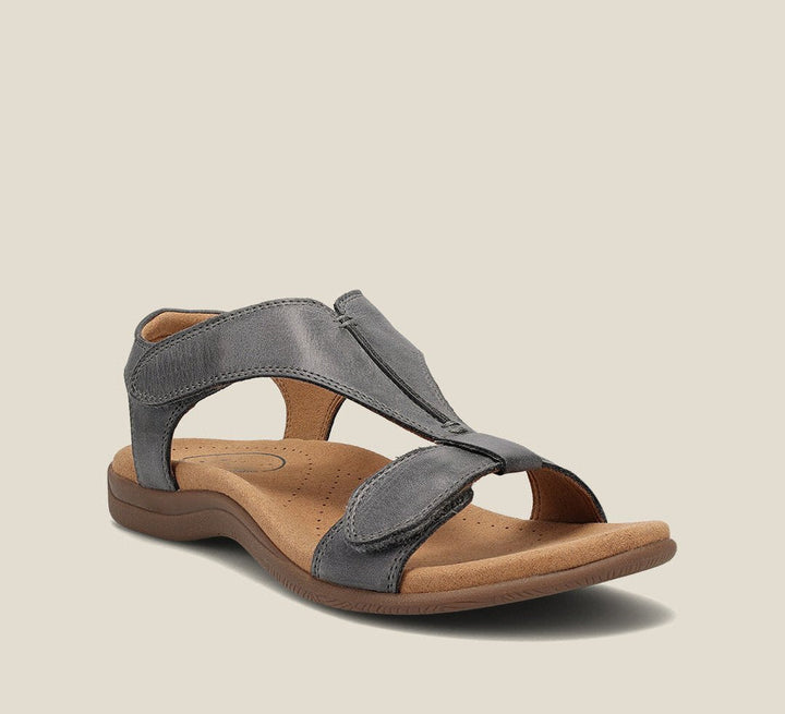 Comfortable women's open toe sandals, Isla model with adjustable straps, great for everyday casual wear.