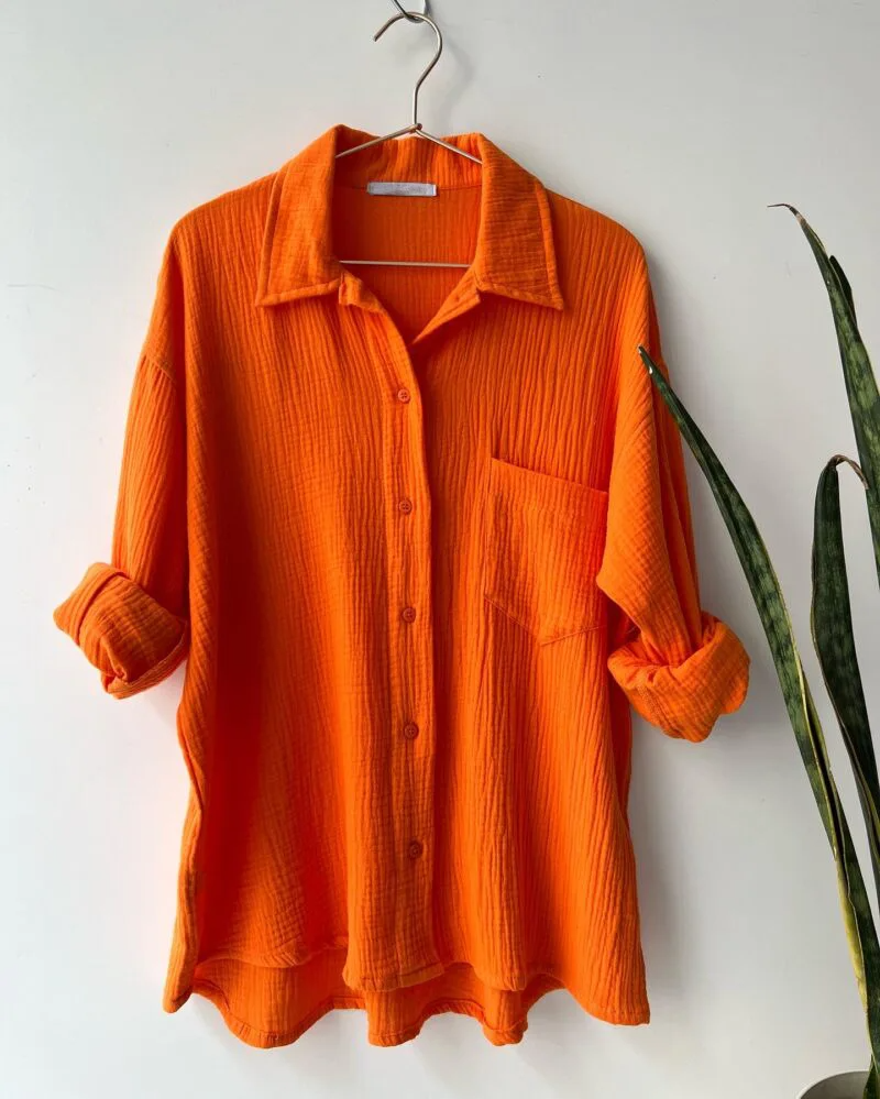 Stylish women's lightweight shorts set, perfect for summer outfits & ultimate comfort.