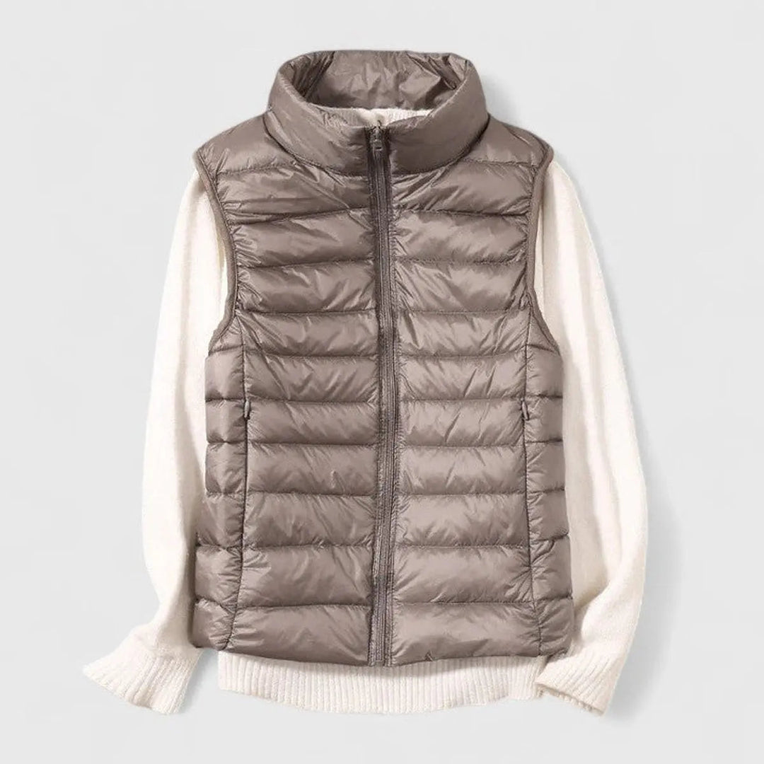 Comfortable women's soft quilted puffer vest. This sleeveless gilet is perfect for everyday casual style.