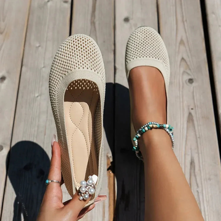 Women's lightweight slip-on summer flats, perfect for everyday casual comfort.