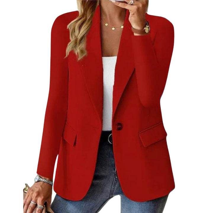 Elegant women's workwear blazer. Long sleeve, casual fit with functional flap pockets. Elevate your office fashion.