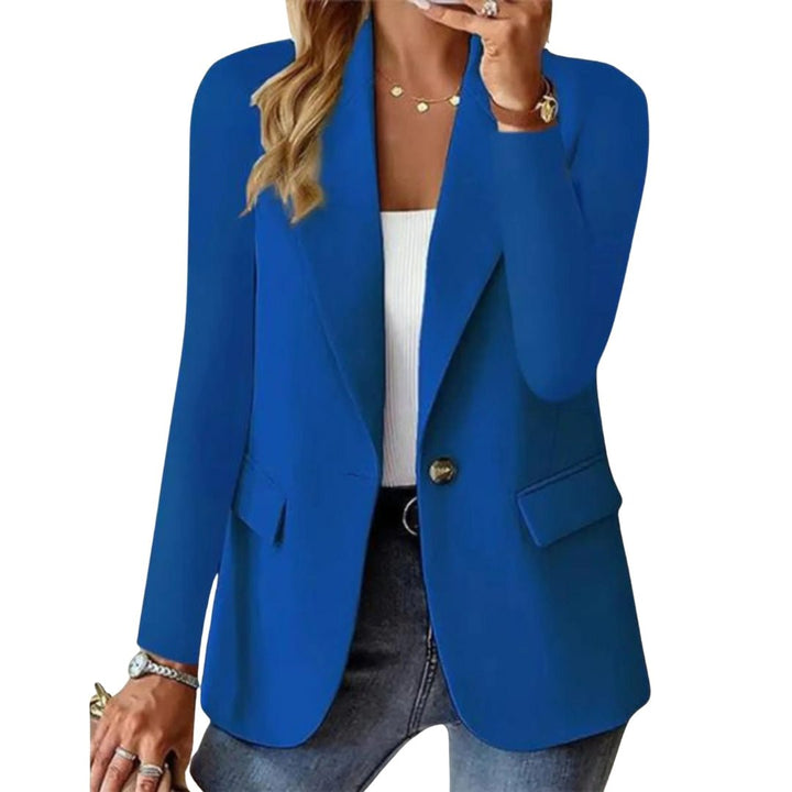 Modern women's long sleeve blazer with flap pockets. A versatile & chic jacket, perfect for smart casual everyday style.