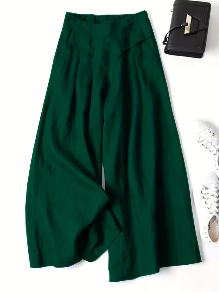 Stylish wide-leg women's pants, perfect for summer. Loose fit trousers offering all-day comfort.