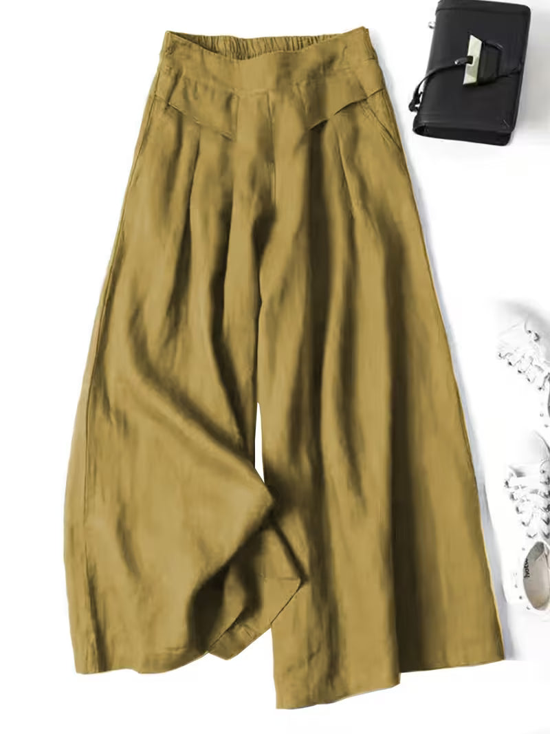Women's comfortable wide-leg summer pants. Loose fit trousers, ideal for casual fashion.