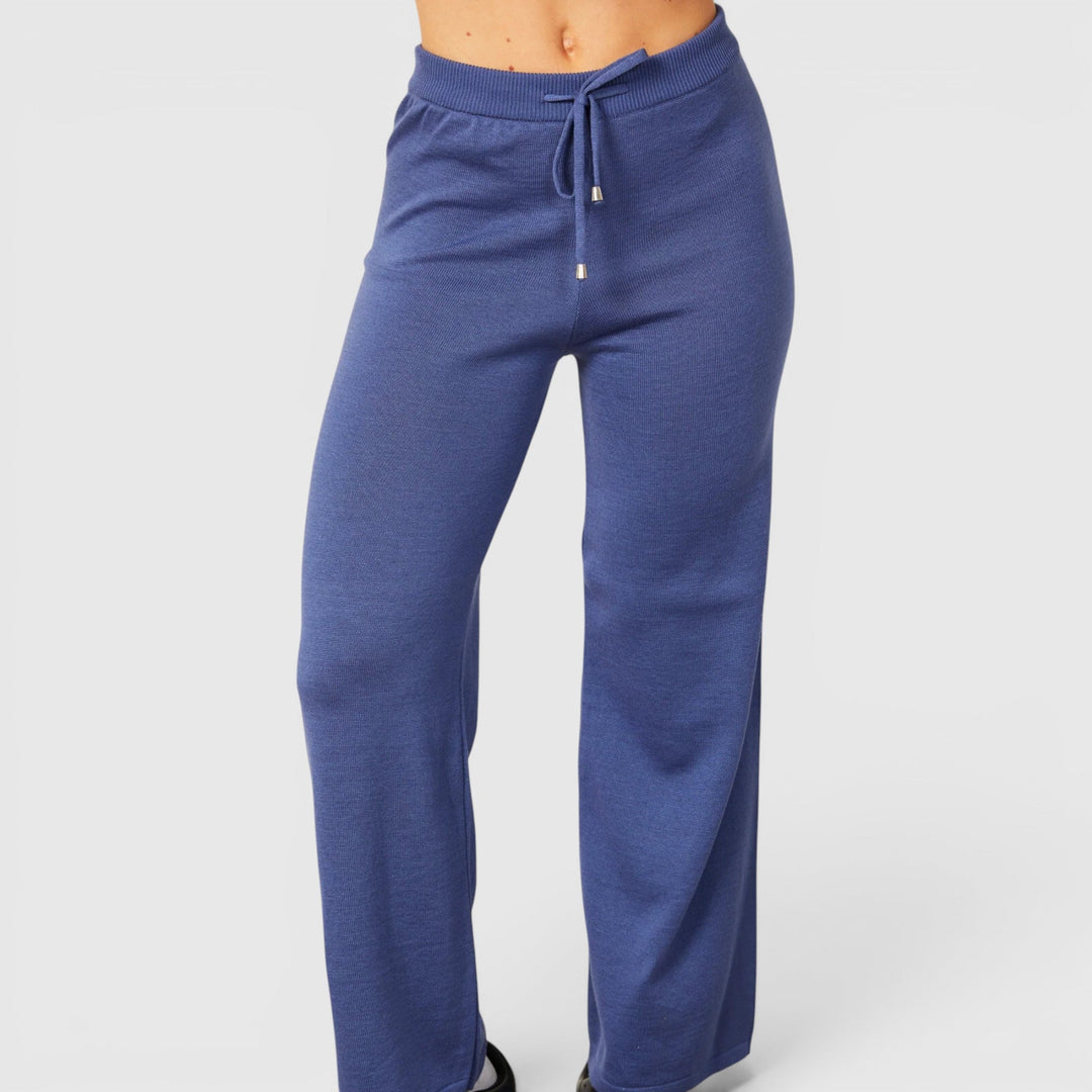 Soft Lucia women's lounge pants with adjustable waist for a relaxed fit.