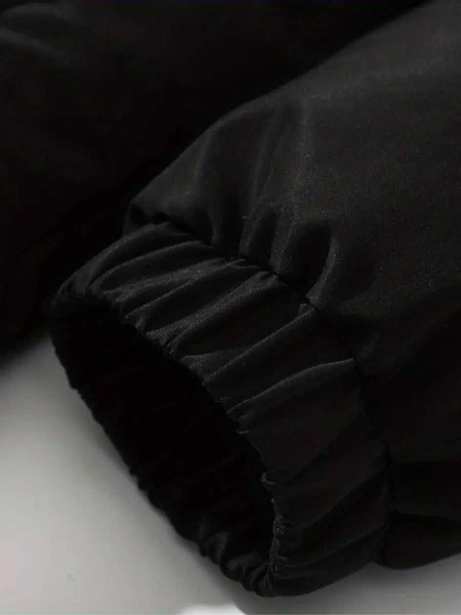 Stylish women's puffer jacket, luxury design, keeping you warm in winter.