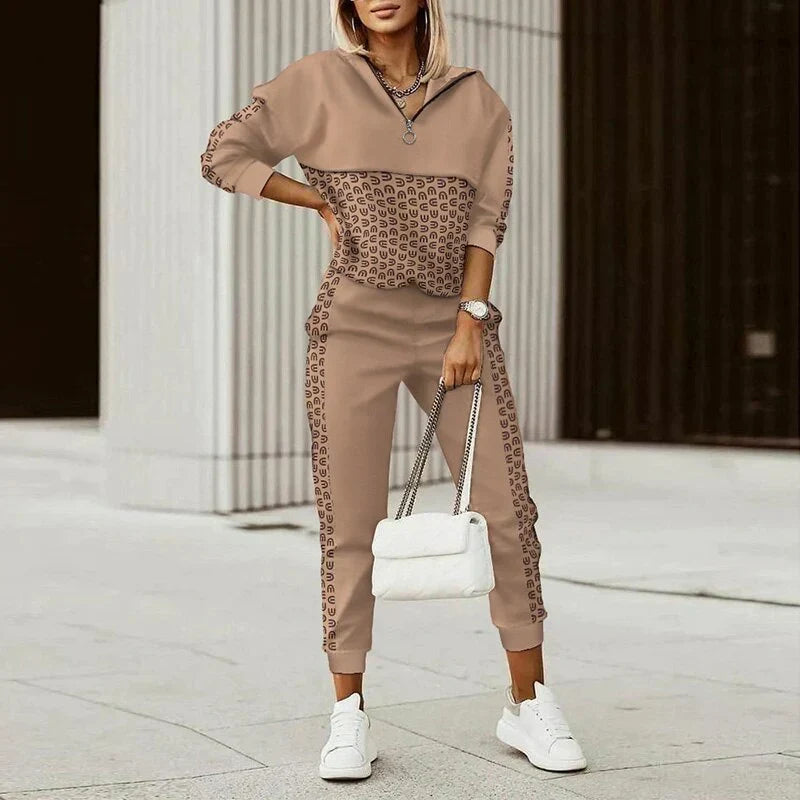 Women's modern casual tracksuit set with full zipper top & comfy pants. Perfect for loungewear & everyday style.