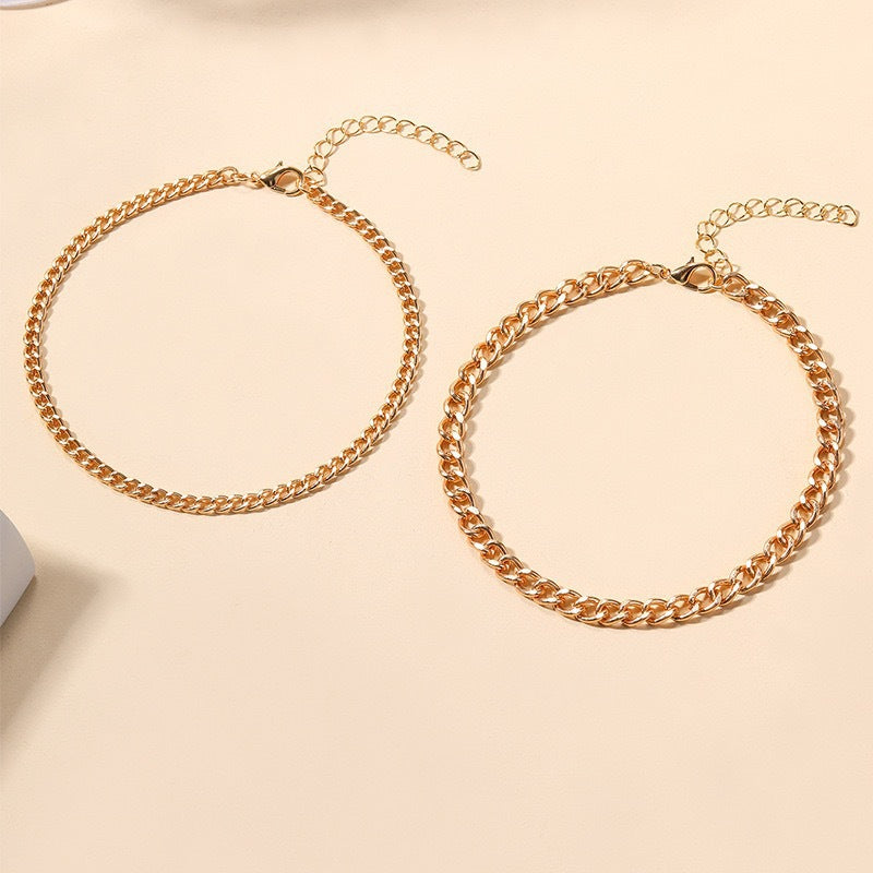 Stylish women's layered chain necklace in silver & gold. Perfect fashion jewelry for any elegant look.