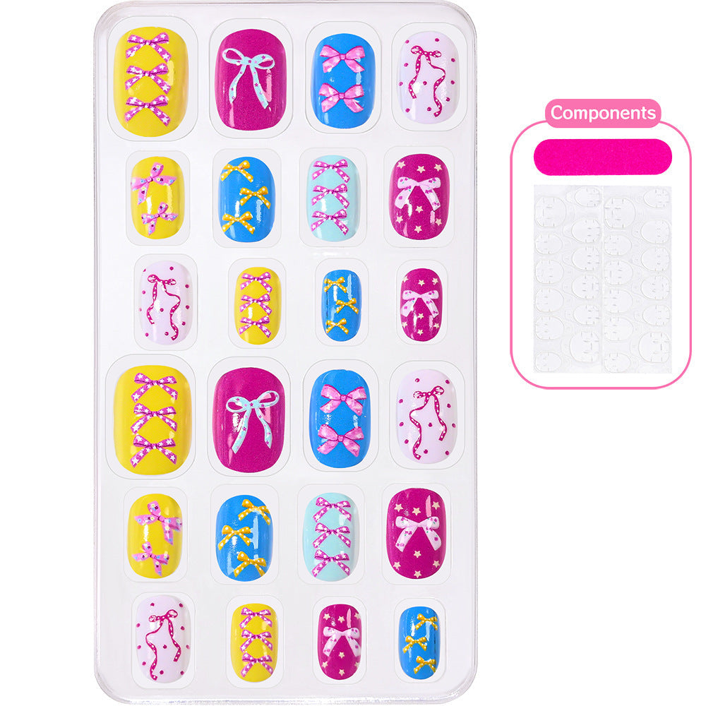 Summer beach accessories: press-on nails with captivating ocean art, including blue, white, and sea creatures.