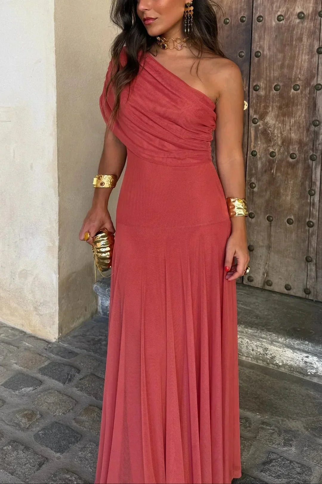 Graceful women's off-shoulder maxi dress with a draped waist, an ideal choice for formal occasions.