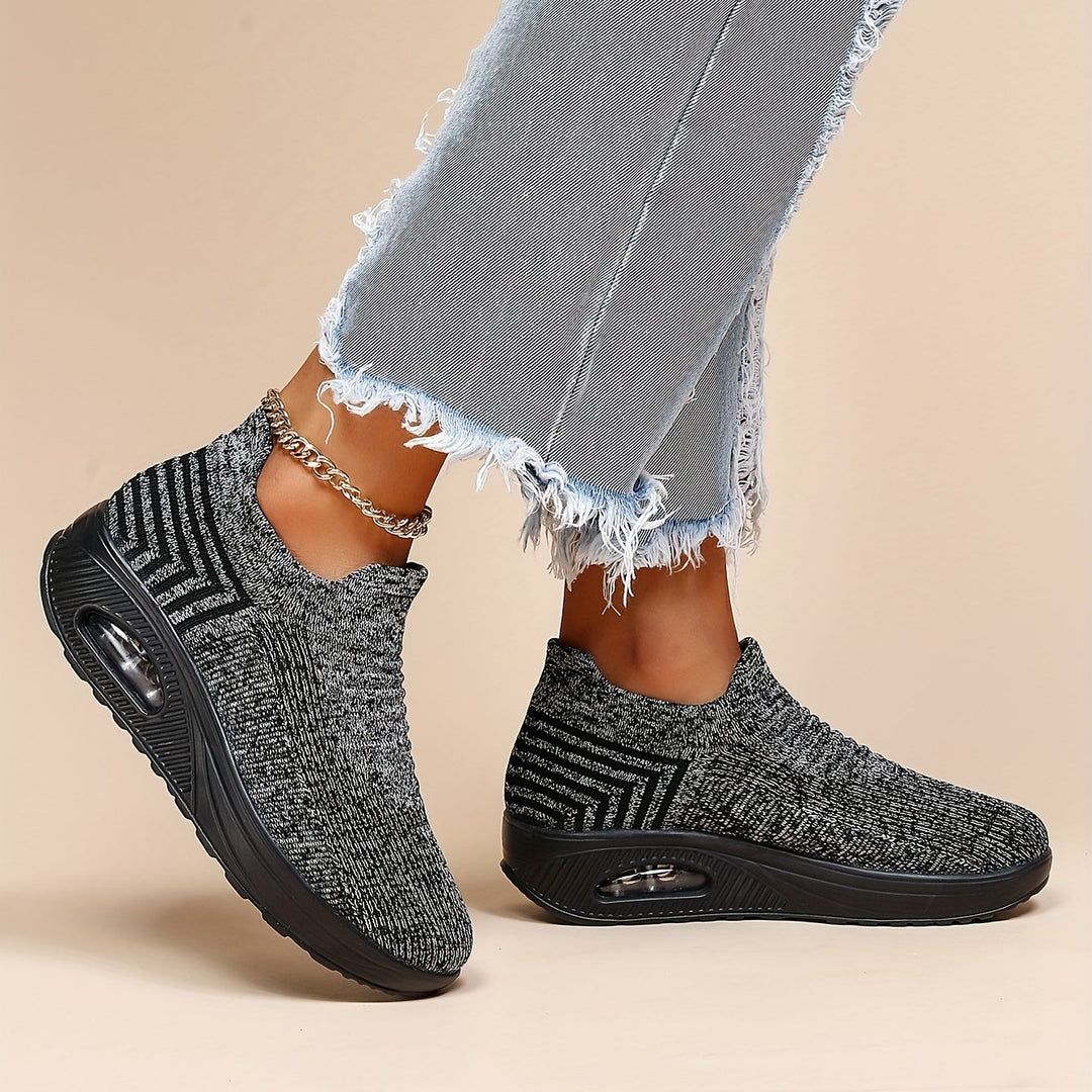 Breathable women's orthopaedic shoes with air cushion & arch support for comfortable walking.