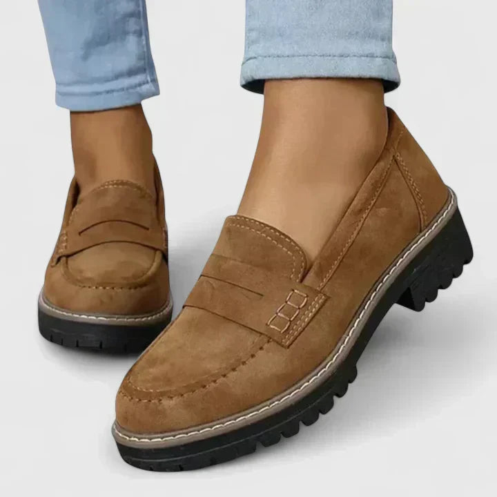 Versatile women's orthopaedic flat loafers with comfort sole, perfect for daily wear and easy slip-on convenience.