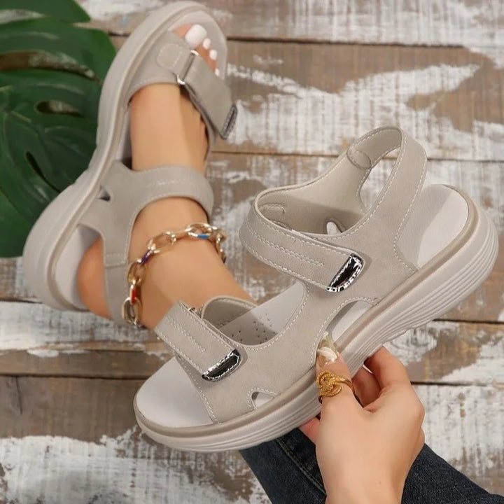 Women's orthopaedic sandals with three adjustable straps, offering superior daily comfort & arch support.