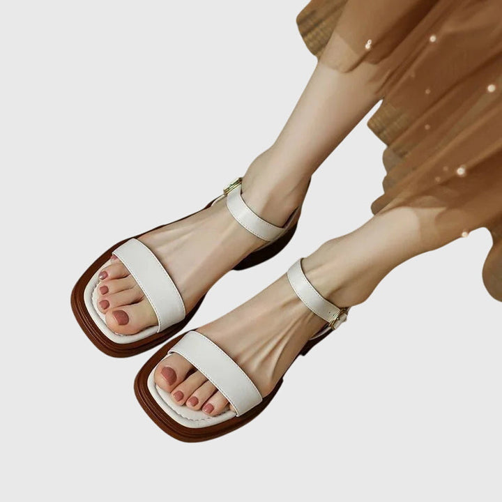 Stylish women's casual sandals, perfect for summer with orthopaedic arch support and all-day comfort. Elegant design.