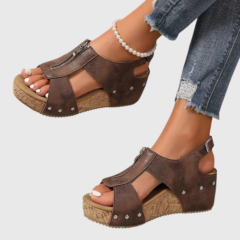 Comfortable women's orthopaedic sandals, providing pain relief & excellent arch support for all-day wear.