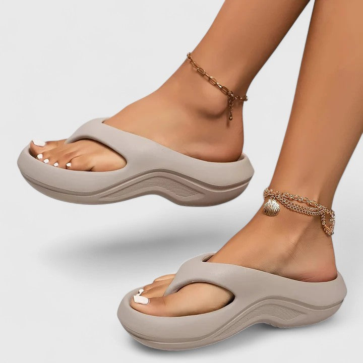 Ergonomic women's comfort slide sandals, ideal for everyday use with superior arch support.