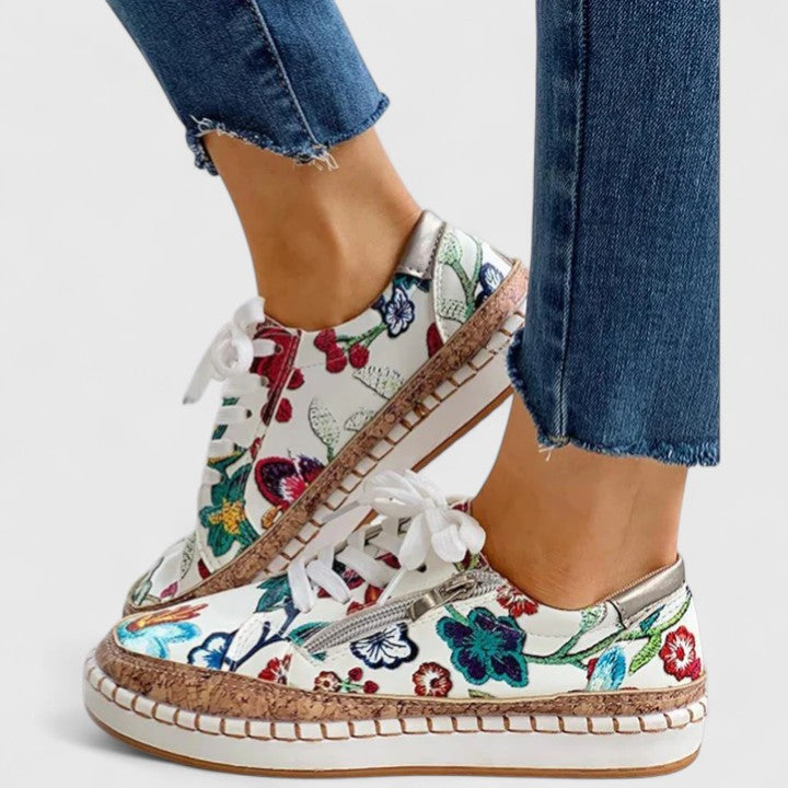 Stylish women's slip-on comfort shoes, orthopaedic design with wide fit and excellent foot support for daily use.