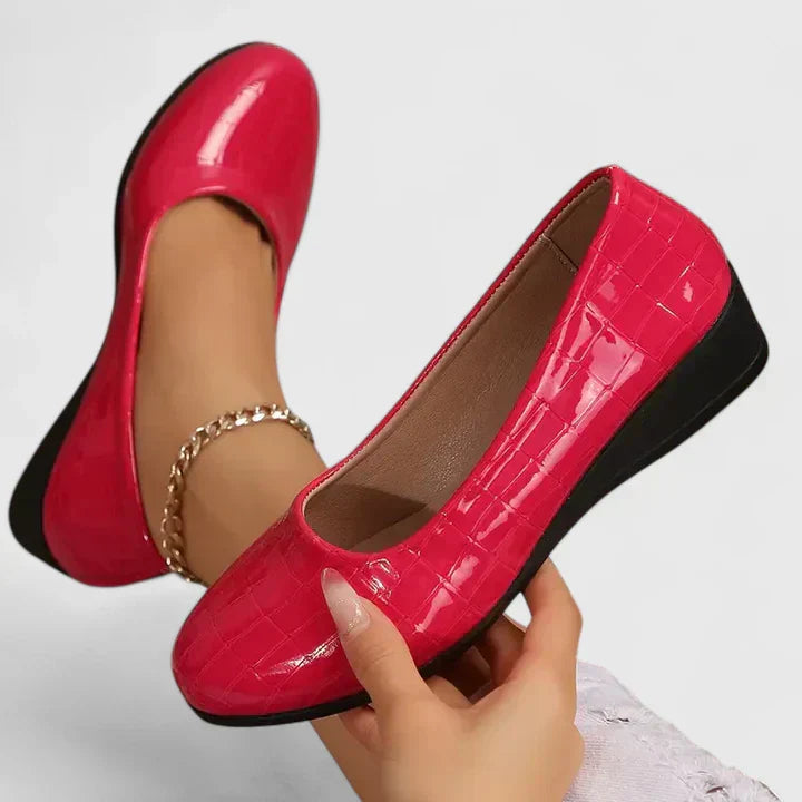 Anti-slip women's orthopaedic walking shoes with memory foam for enhanced comfort, pain relief & posture correction.
