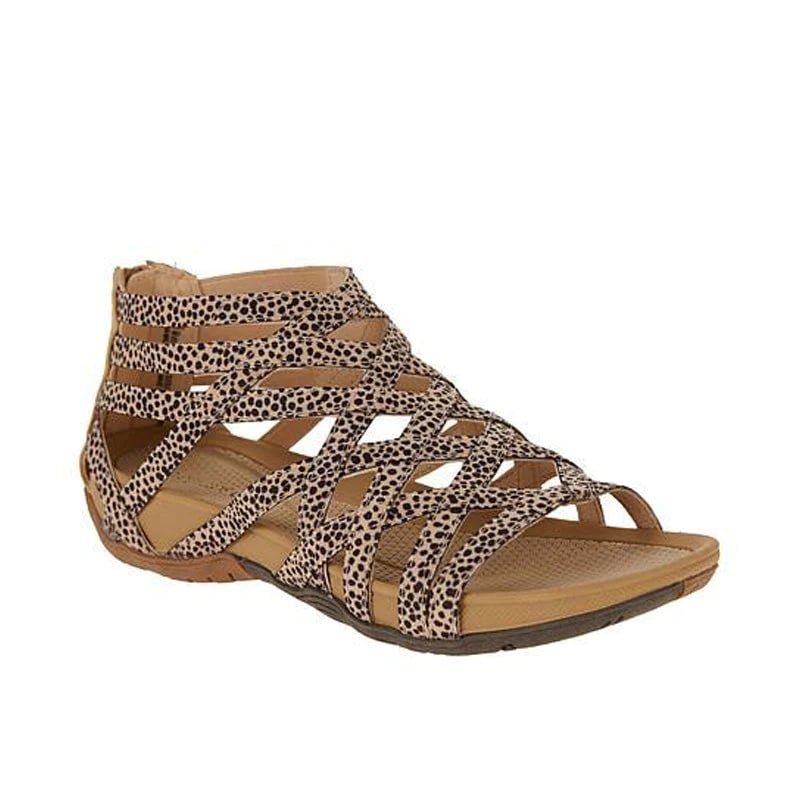 Casual women's orthopedic sandals, flat with adjustable strappy design, perfect for walking.