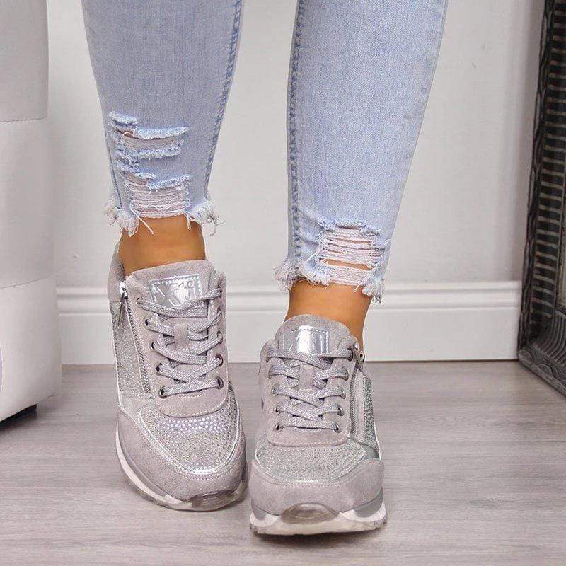 Elegant women's orthopedic shoes, perfect for bunion comfort & casual daily wear.