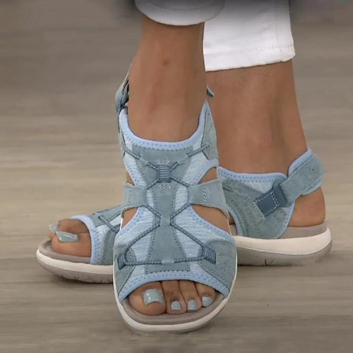 Stylish women's closed-toe comfort sandals with arch support & cushioned sole. Great for walking.