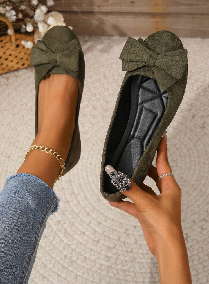 Stylish women's comfort loafers. Casual everyday shoes with foot support, ideal for walking & all-day pain relief.