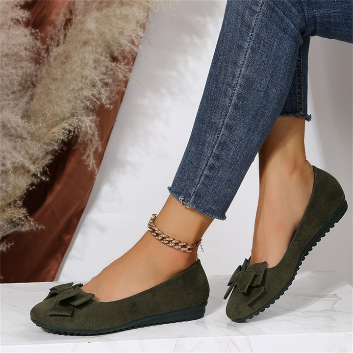 Women's casual orthopedic loafers. Stylish everyday shoes providing ultimate foot support & pain relief for active women.
