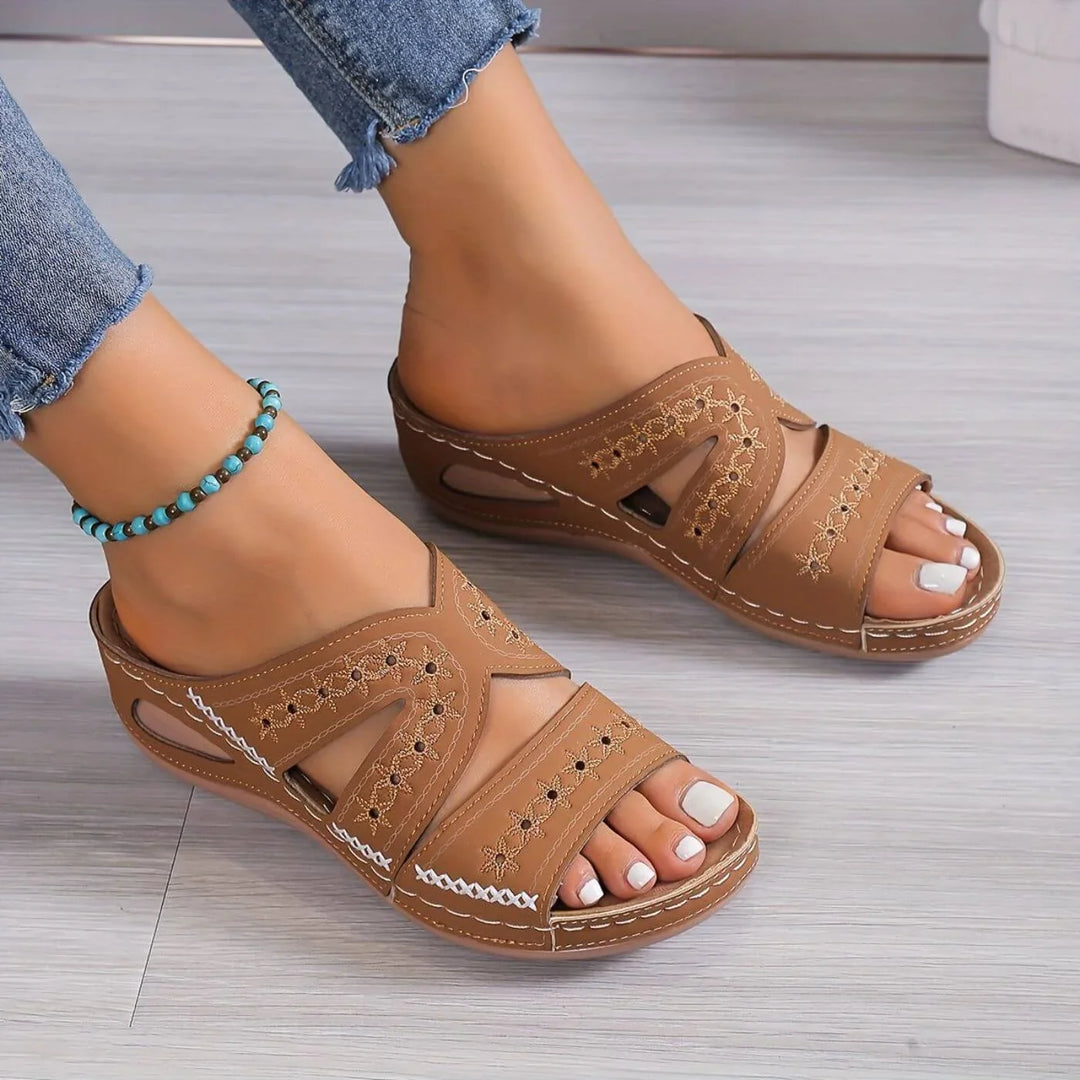 Summer women's sandals with slip-resistant support & comfortable open-toe design.