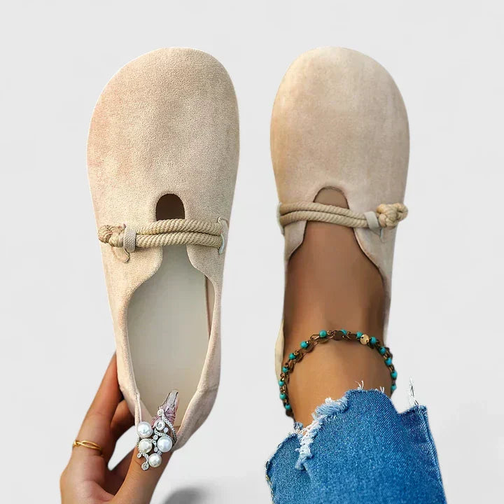 Women's orthopedic loafers with arch support for all-day comfort. Elegant slip-on flats for everyday wear.