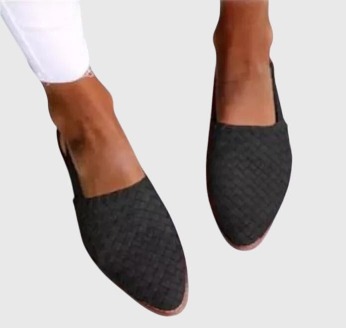 Everyday women's footwear: stylish orthopedic mules, comfy slip-ons with arch support.