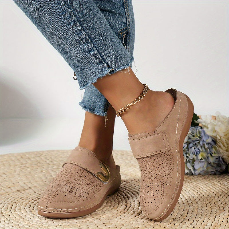 Slip-on casual women's orthopedic slippers, non-slip sole, perfect for home wear comfort.
