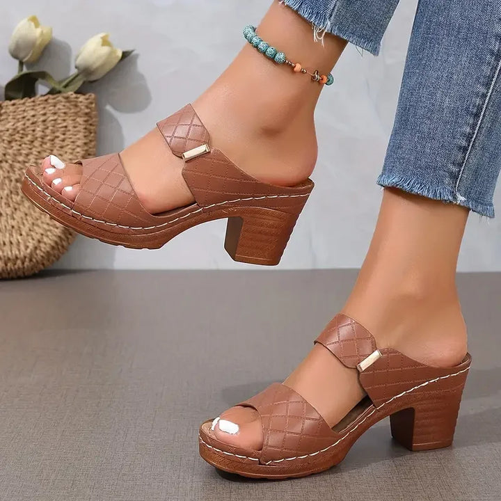 Elegant women's platform sandals, orthopedic foot support, stylish block heel, quilted straps.