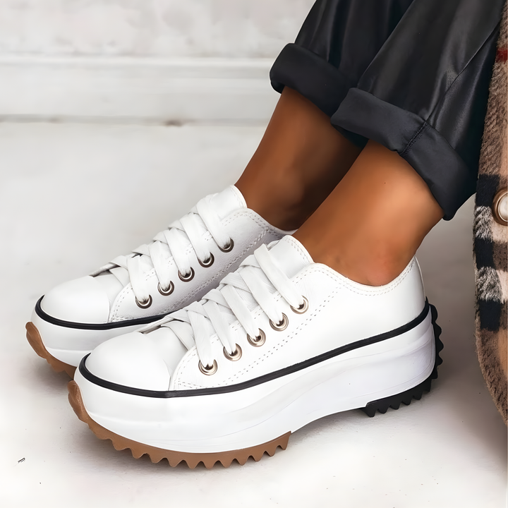 Casual women's chunky platform sneakers with orthopedic features for enhanced support.