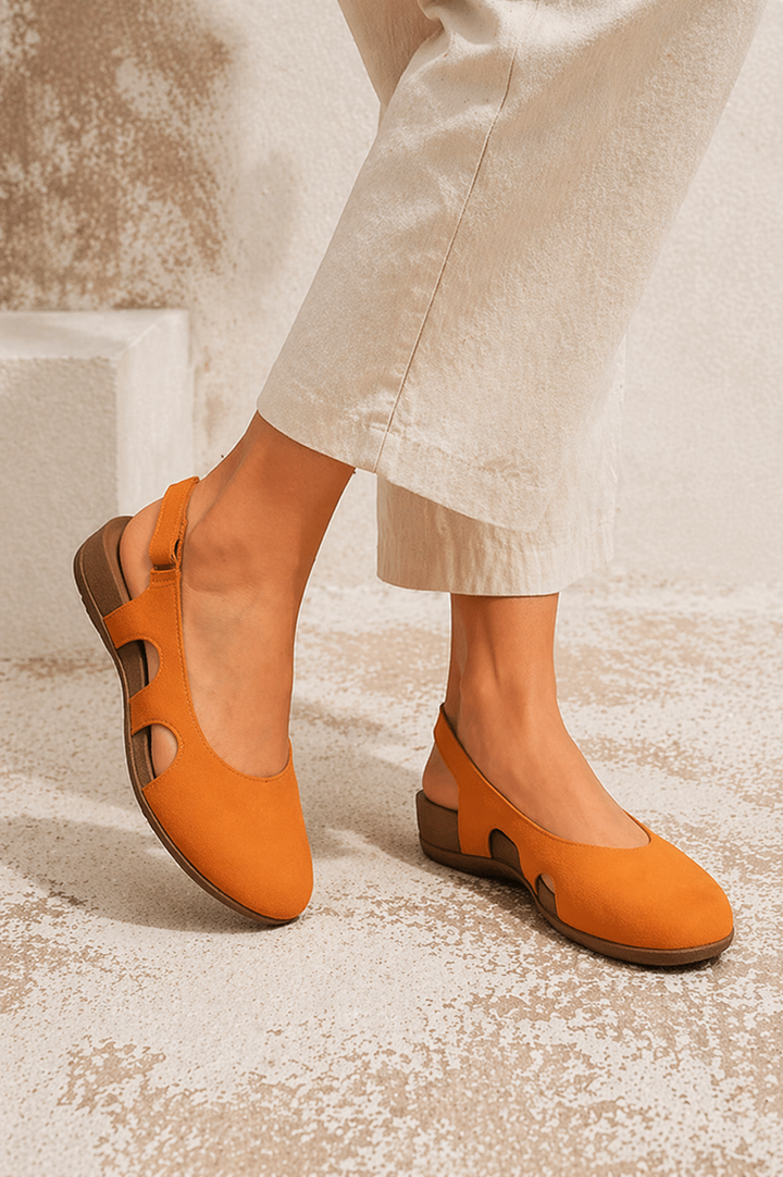 Casual women's summer sandals with orthopedic arch support & a comfortable cushioned sole for foot health.