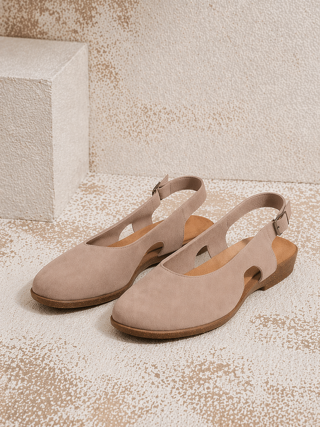 Health-focused women's orthopedic sandals, offering arch support & cushioned comfort for everyday summer wear.
